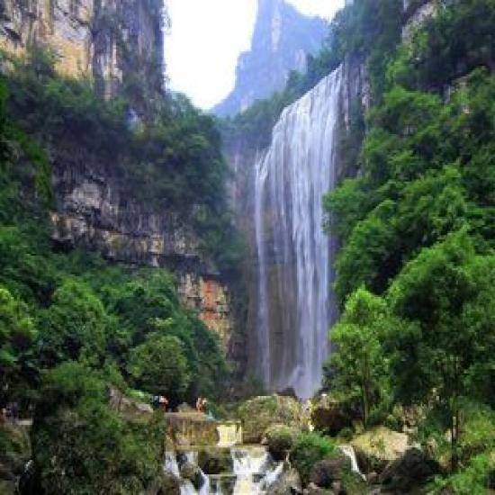 宜昌三峽大瀑布半日游行程線(xiàn)路報(bào)價(jià)（宜昌旅游直通車(chē)）